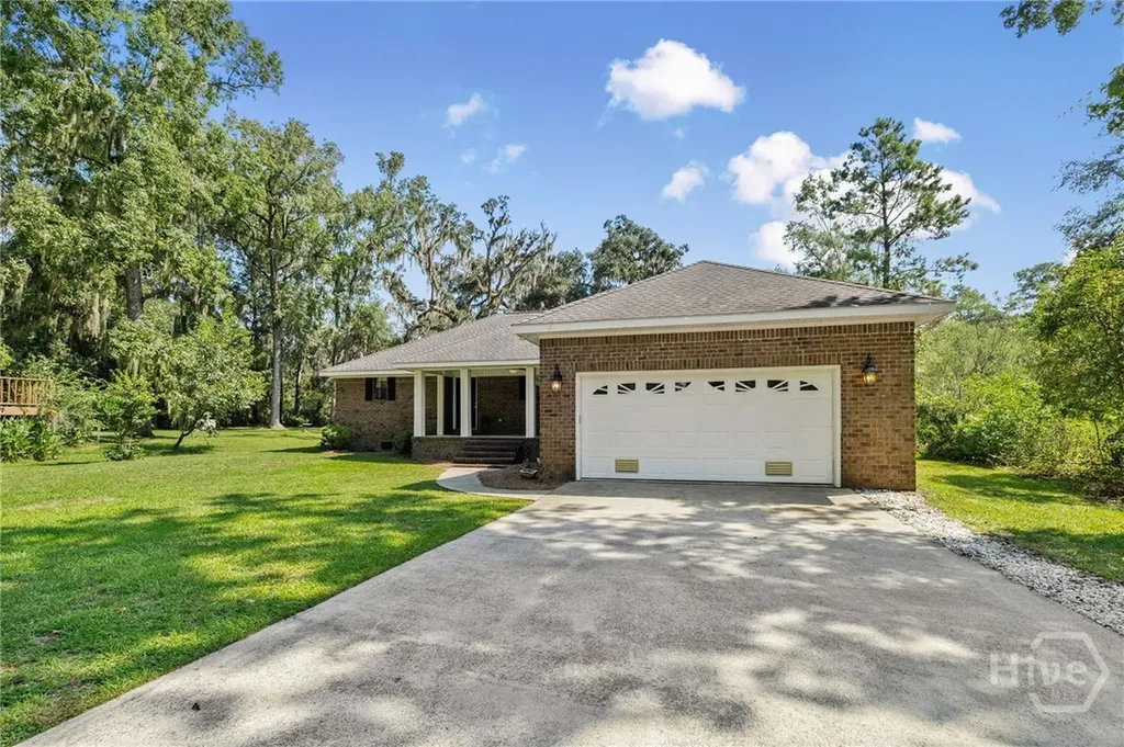 120 Pinetree Road Midway GA 31320
