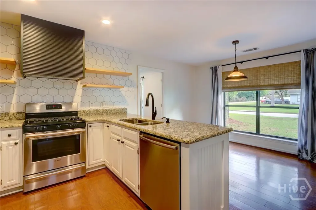 102 Phyllis Drive Savannah GA 31419