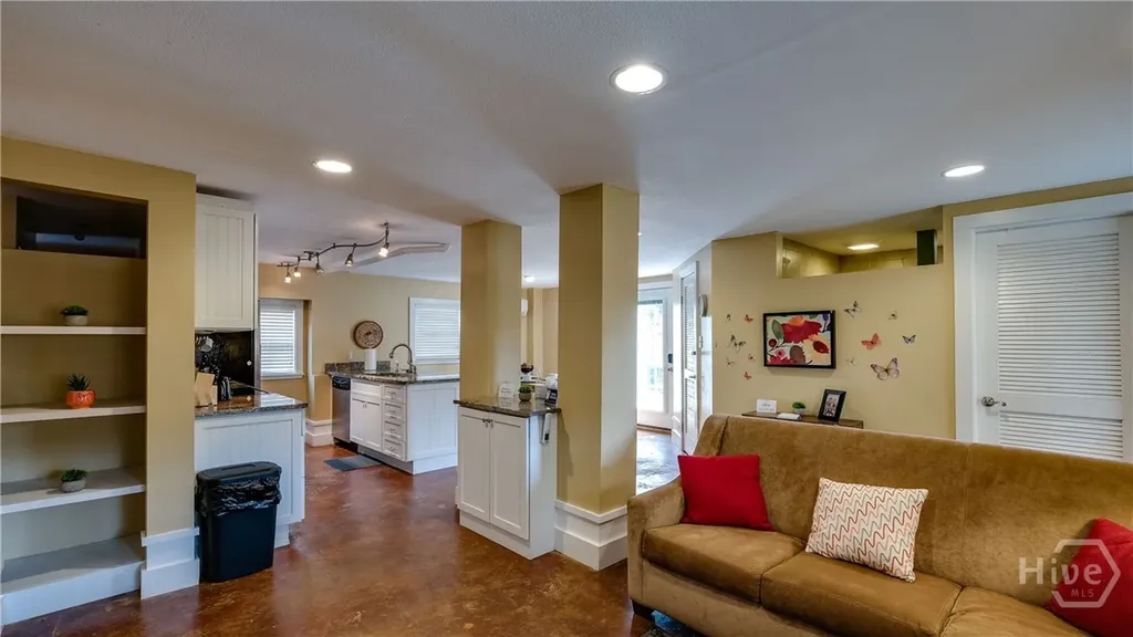 4 Rivermist Lane Savannah GA 31410