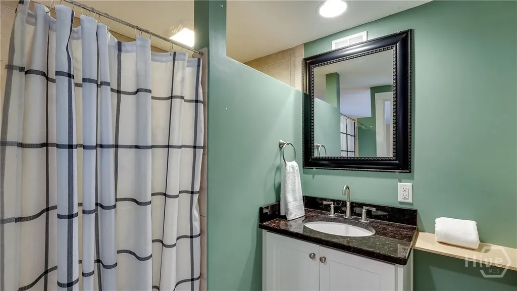 4 Rivermist Lane Savannah GA 31410
