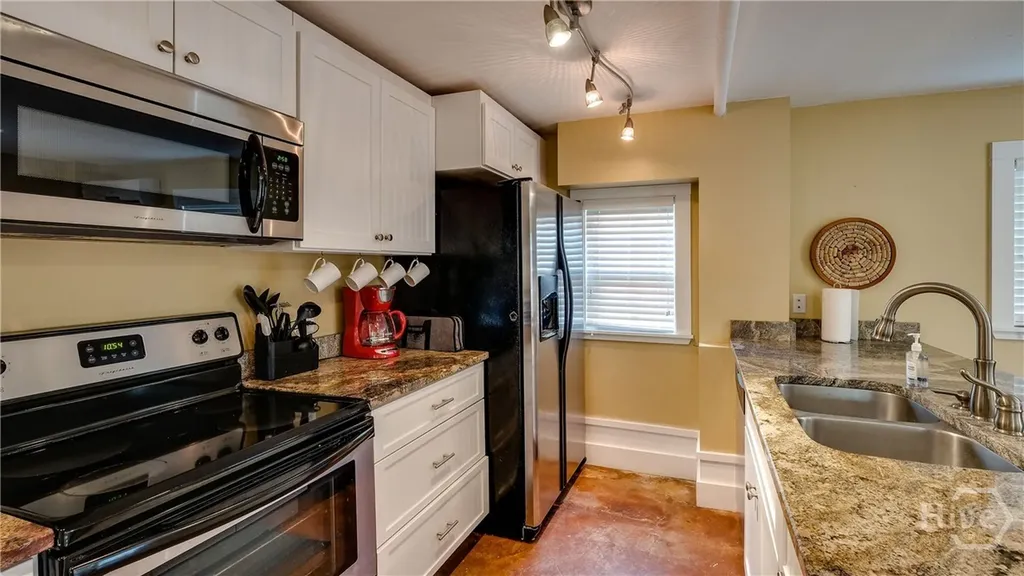 4 Rivermist Lane Savannah GA 31410