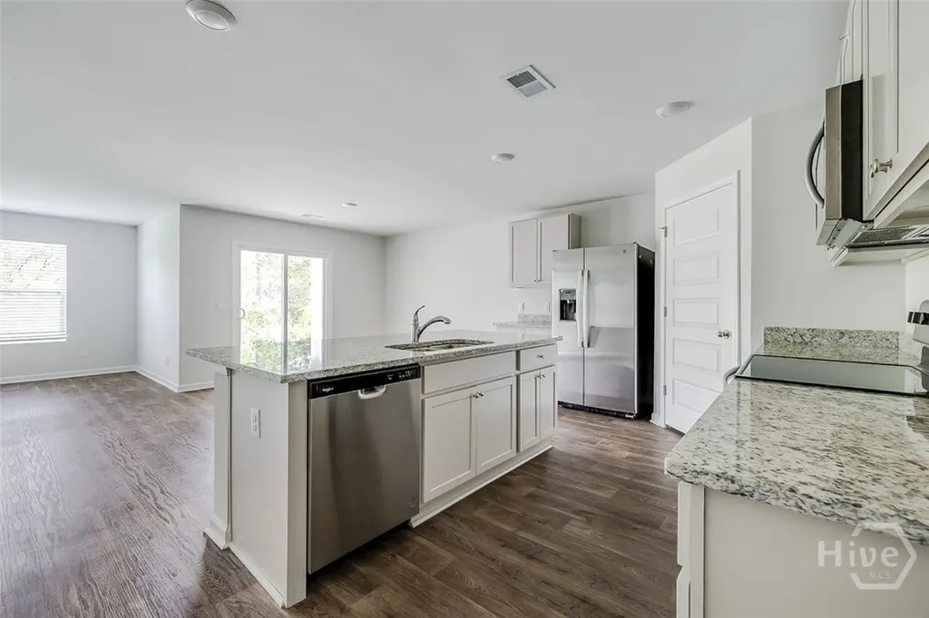 445 Coconut Drive Bloomingdale GA 31302