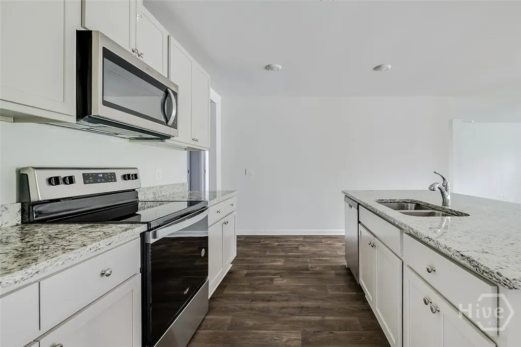 445 Coconut Drive Bloomingdale GA 31302