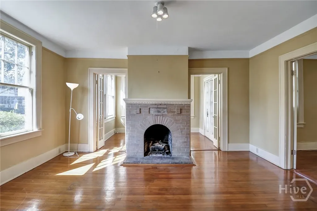 210 E 48th Street Savannah GA 31405