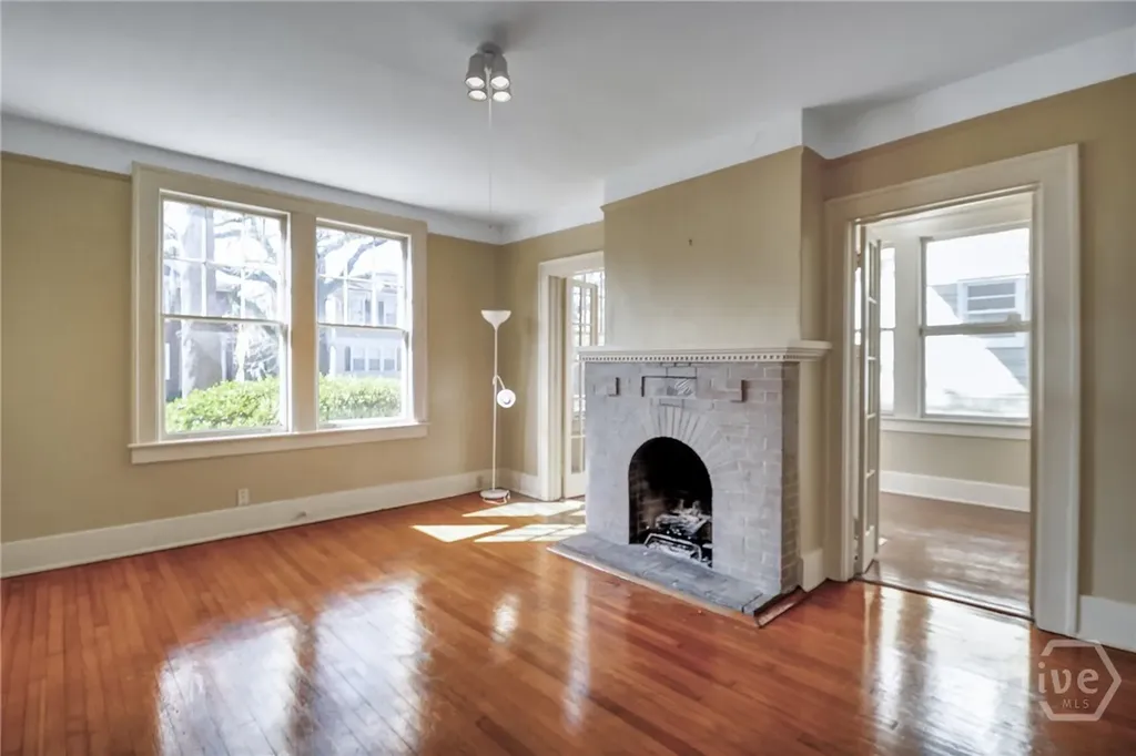 210 E 48th Street Savannah GA 31405