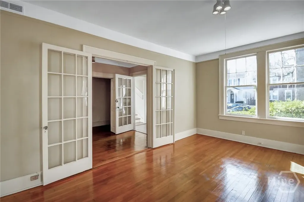 210 E 48th Street Savannah GA 31405