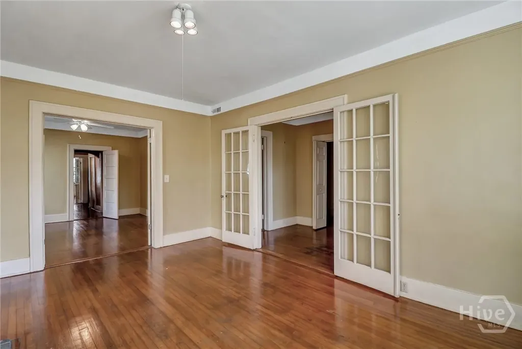 210 E 48th Street Savannah GA 31405