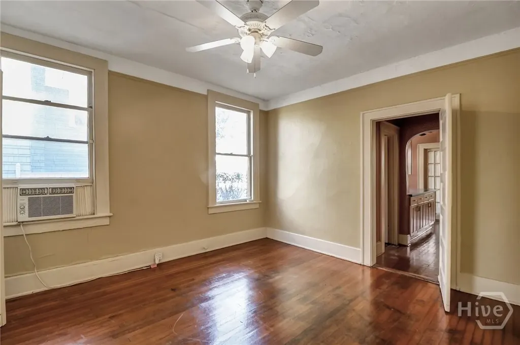 210 E 48th Street Savannah GA 31405