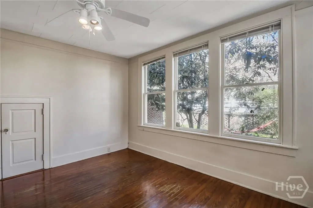 210 E 48th Street Savannah GA 31405