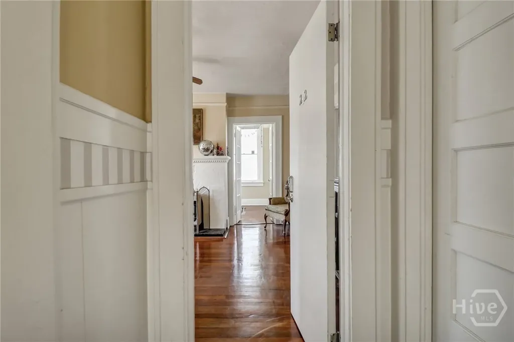 210 E 48th Street Savannah GA 31405