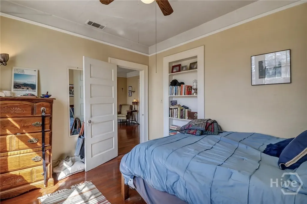210 E 48th Street Savannah GA 31405