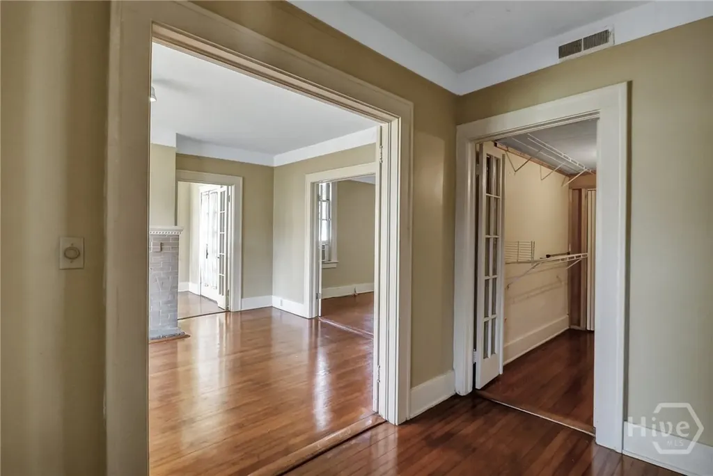 210 E 48th Street Savannah GA 31405