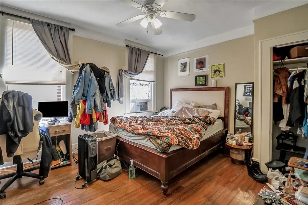 210 E 48th Street Savannah GA 31405