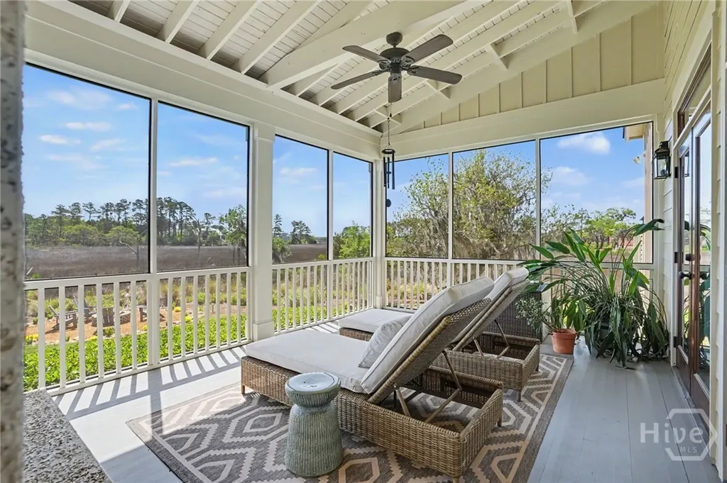 8 Caretakers Lane Savannah GA 31404
