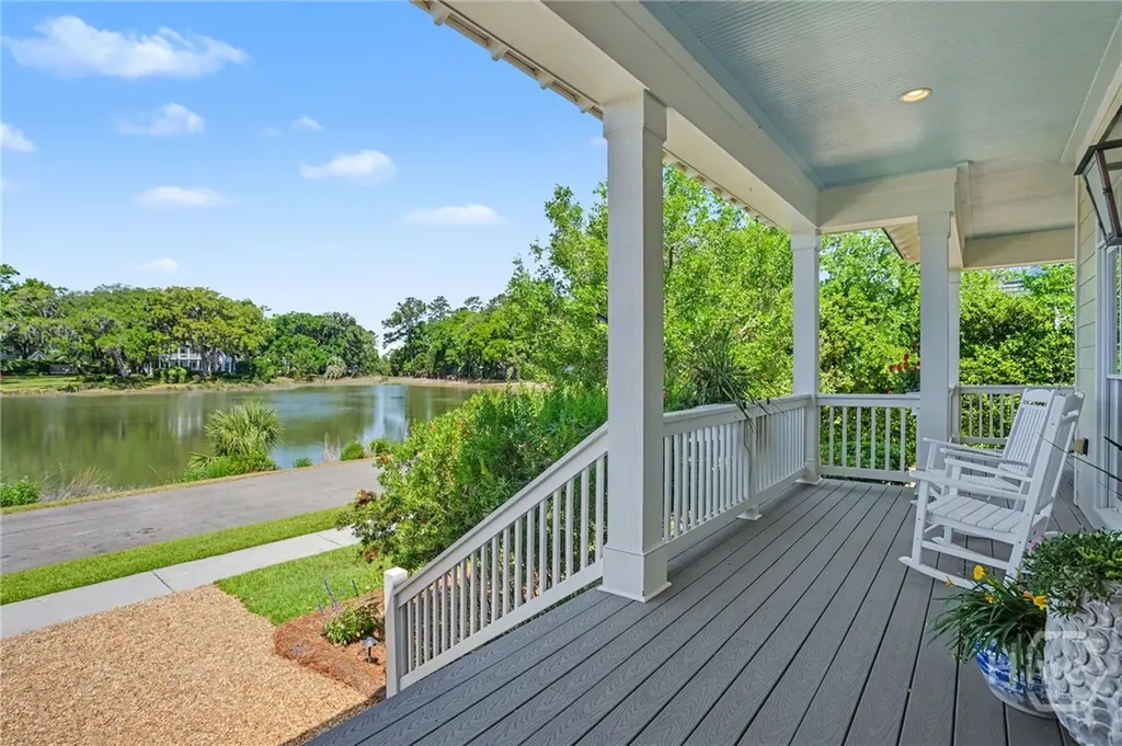 8 Caretakers Lane Savannah GA 31404