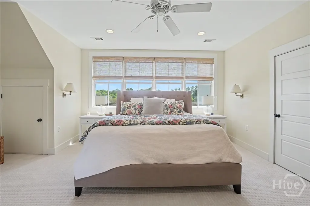 8 Caretakers Lane Savannah GA 31404