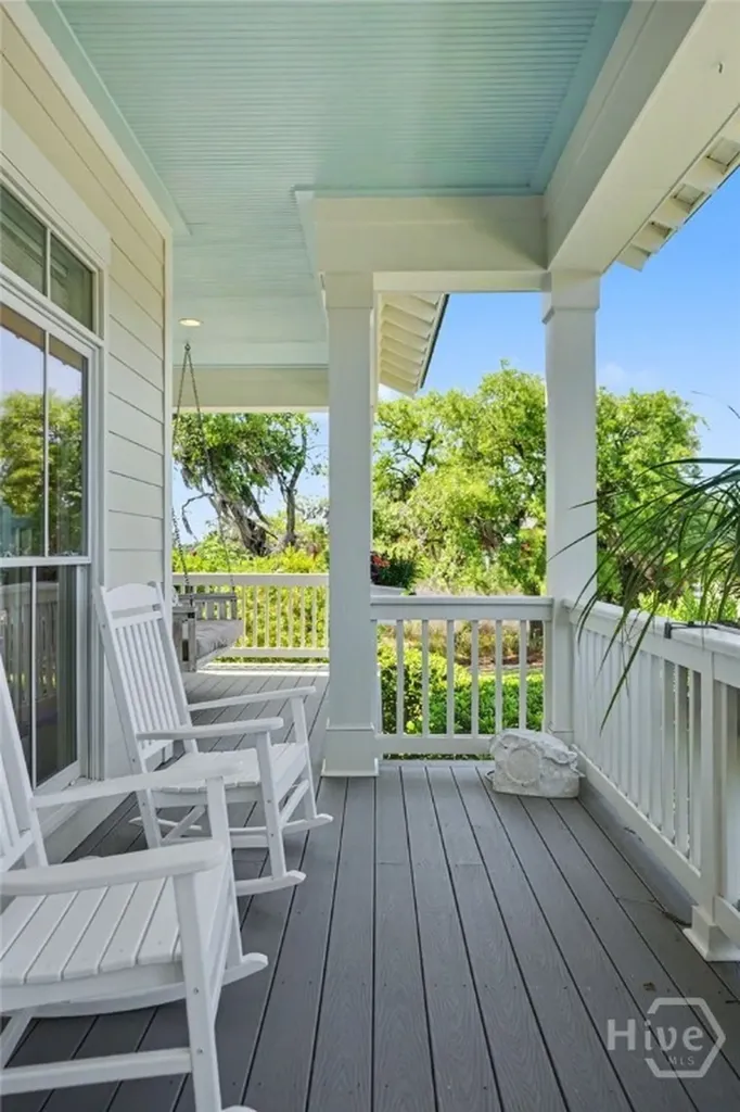8 Caretakers Lane Savannah GA 31404