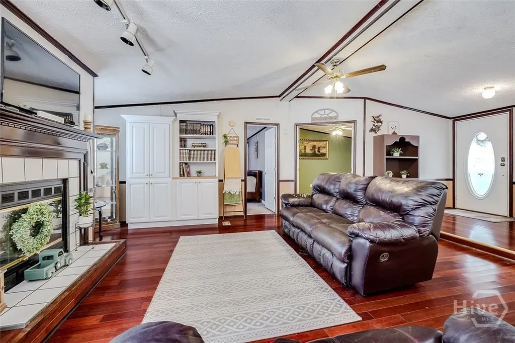 189 King Boulevard Clyo GA 31303