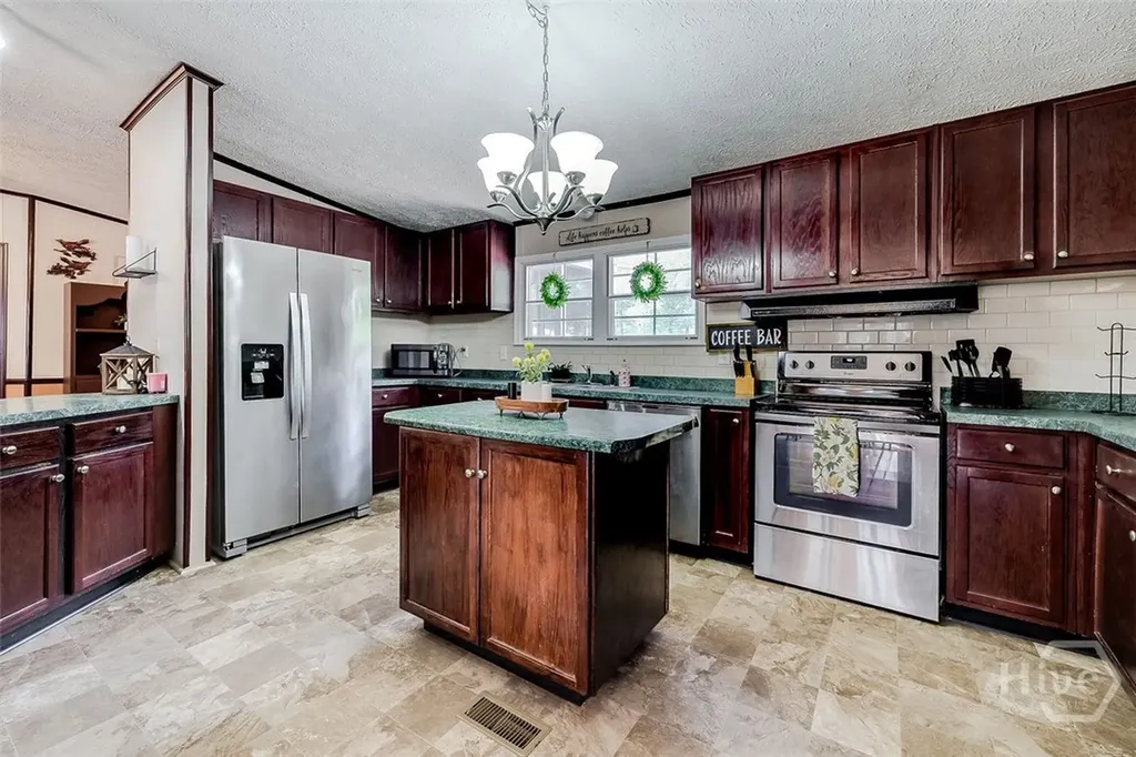 189 King Boulevard Clyo GA 31303