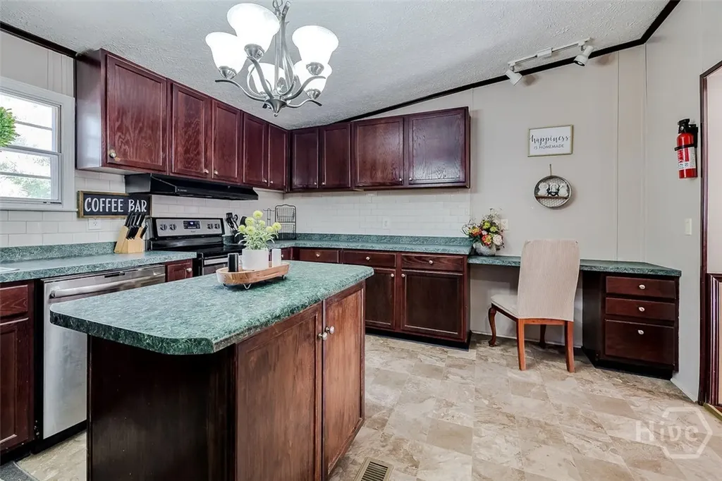 189 King Boulevard Clyo GA 31303