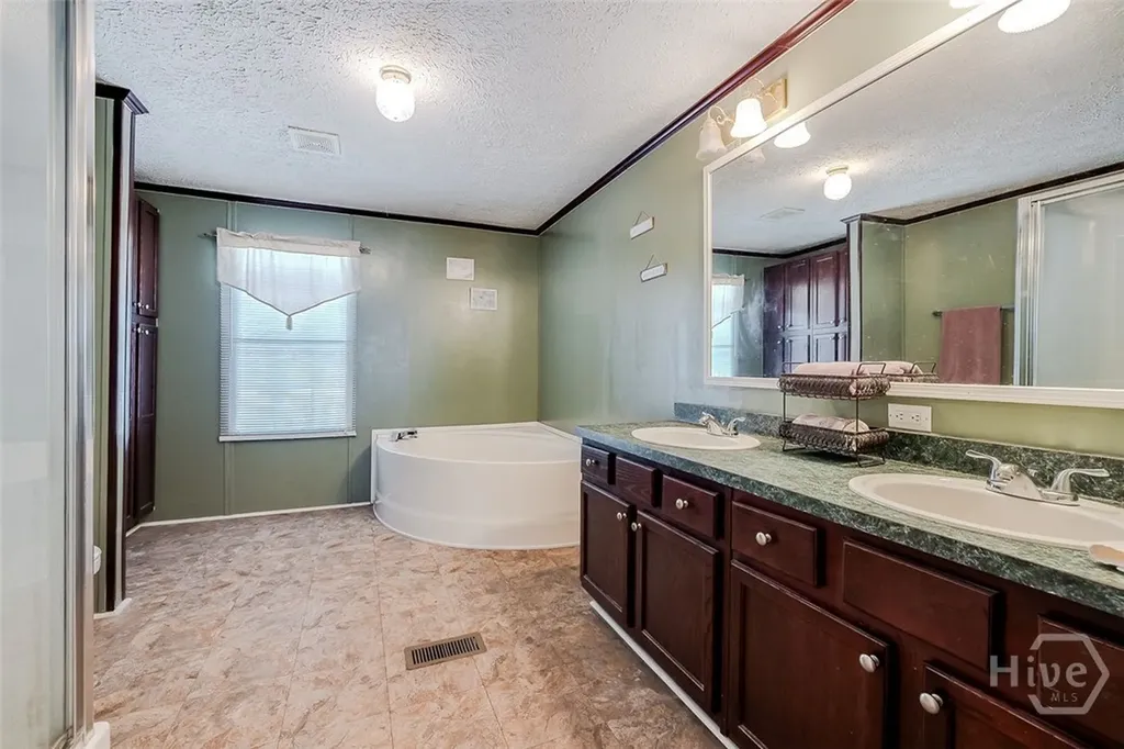 189 King Boulevard Clyo GA 31303