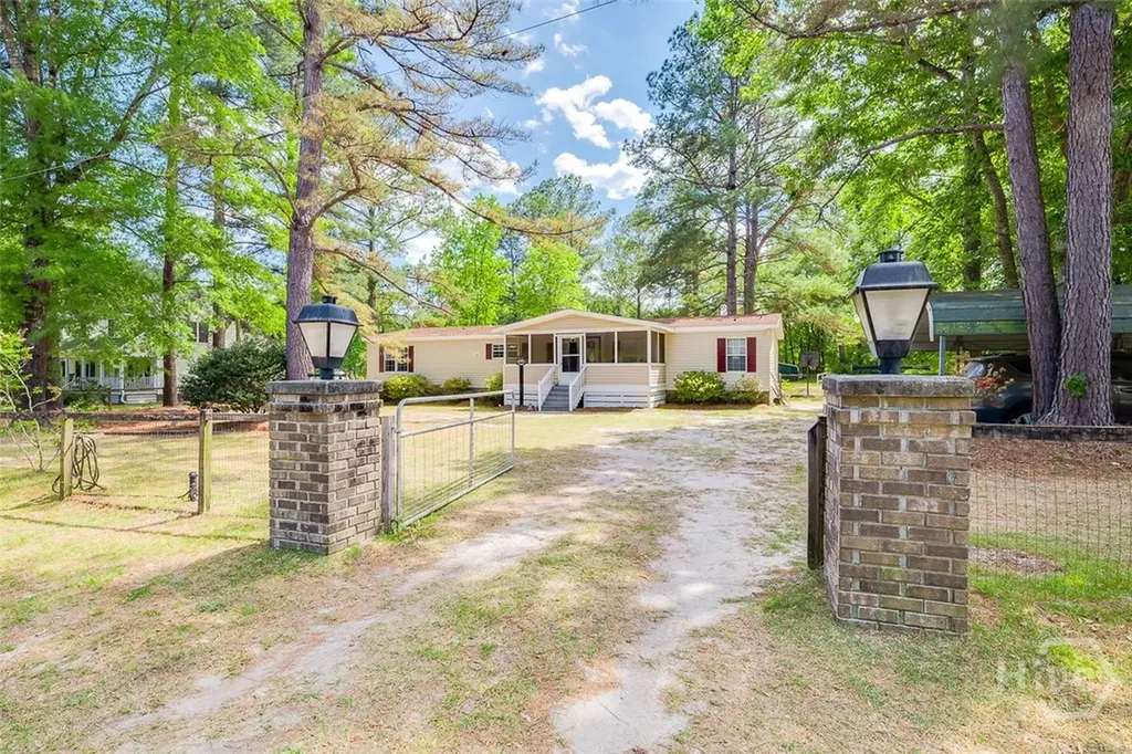 189 King Boulevard Clyo GA 31303