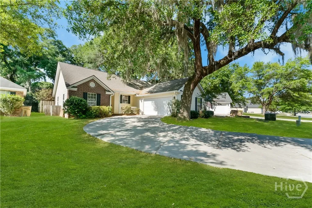 53 Blue Lake Street Richmond Hill GA 31324