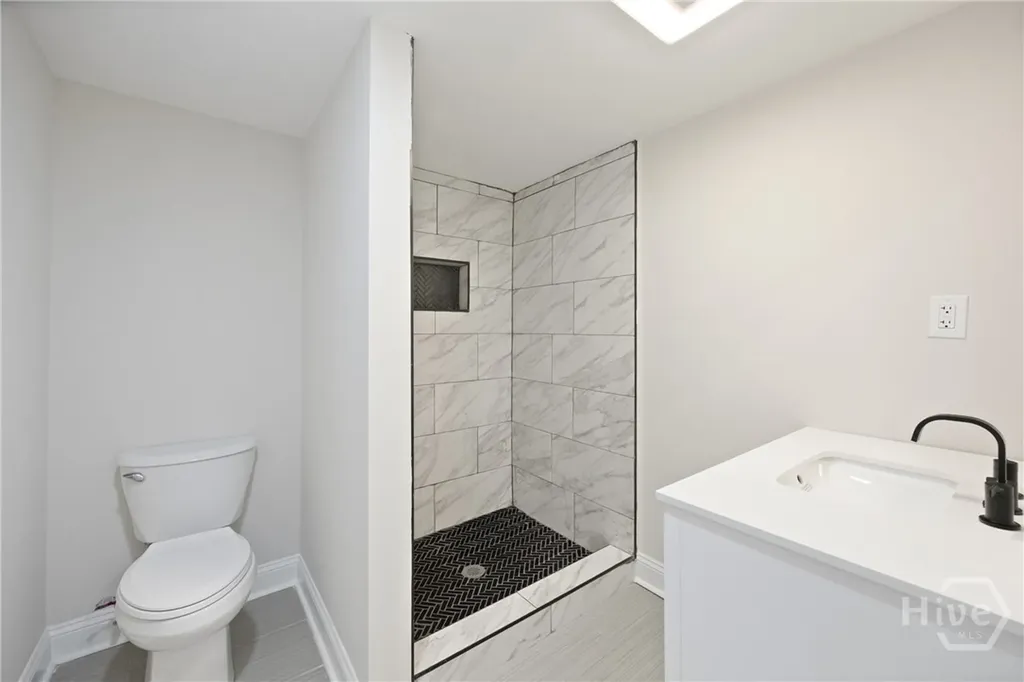2010 Palmetto Avenue Savannah GA 31405