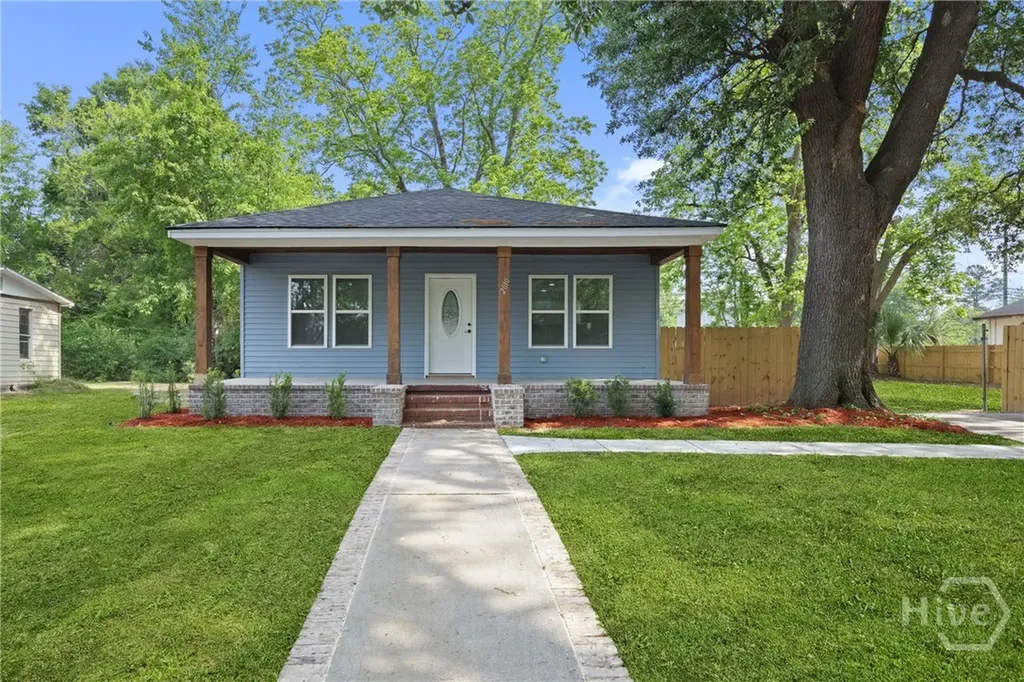2010 Palmetto Avenue Savannah GA 31405