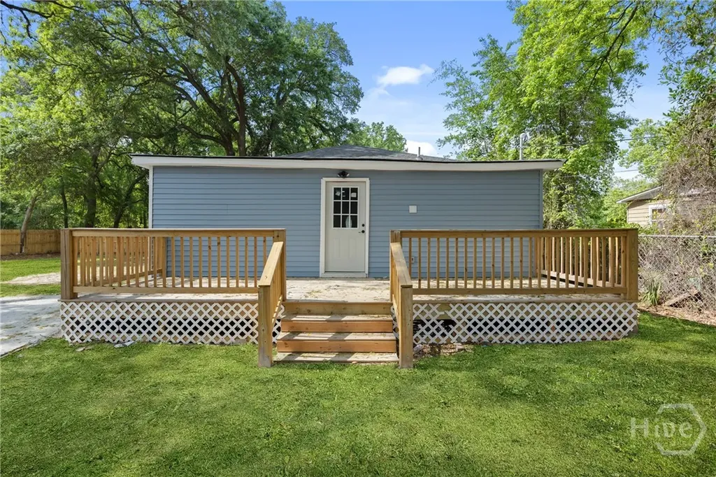 2010 Palmetto Avenue Savannah GA 31405