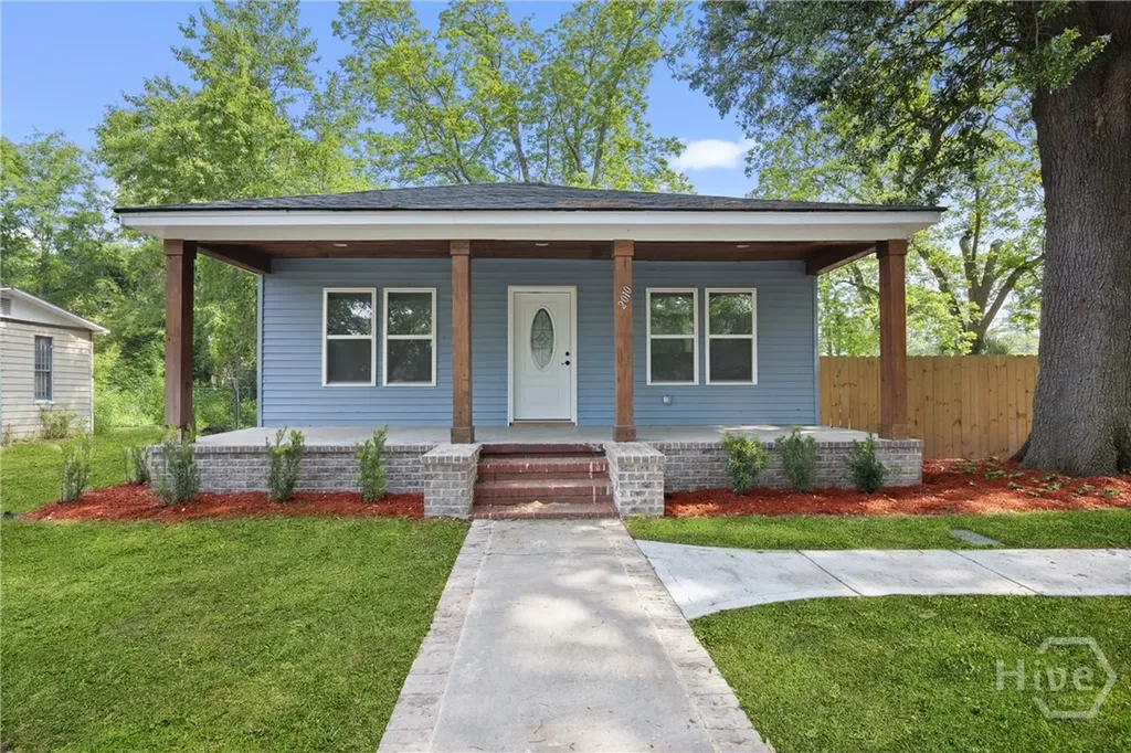 2010 Palmetto Avenue Savannah GA 31405