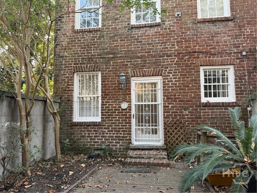 415 Price Street Savannah GA 31401