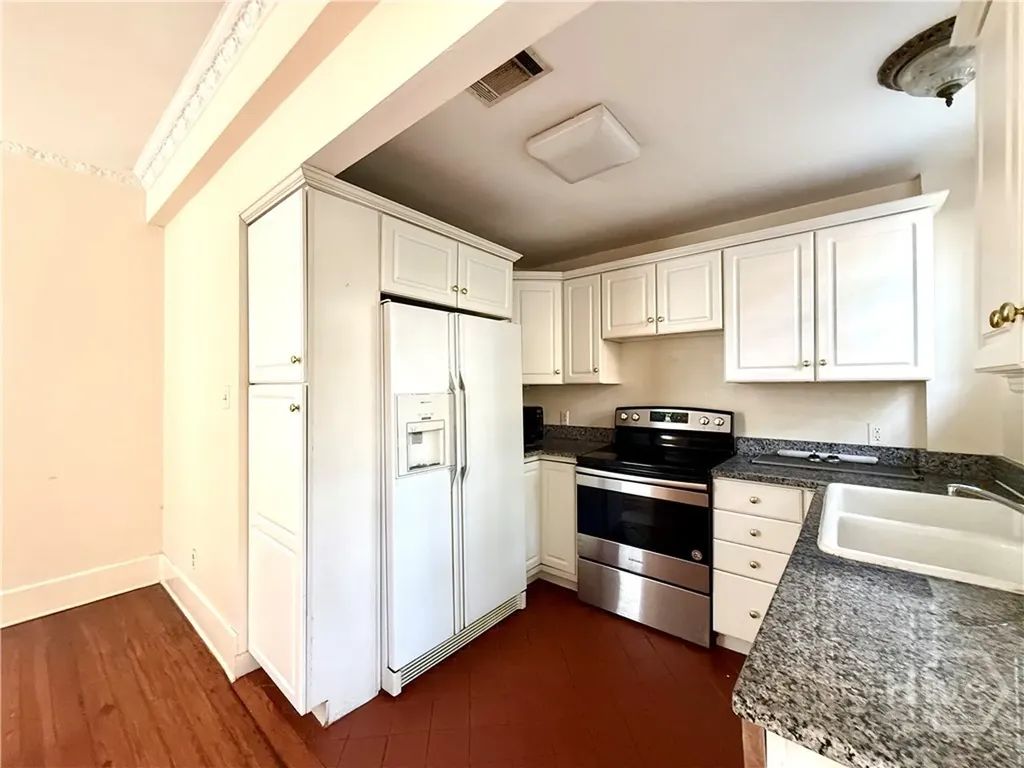 415 Price Street Savannah GA 31401