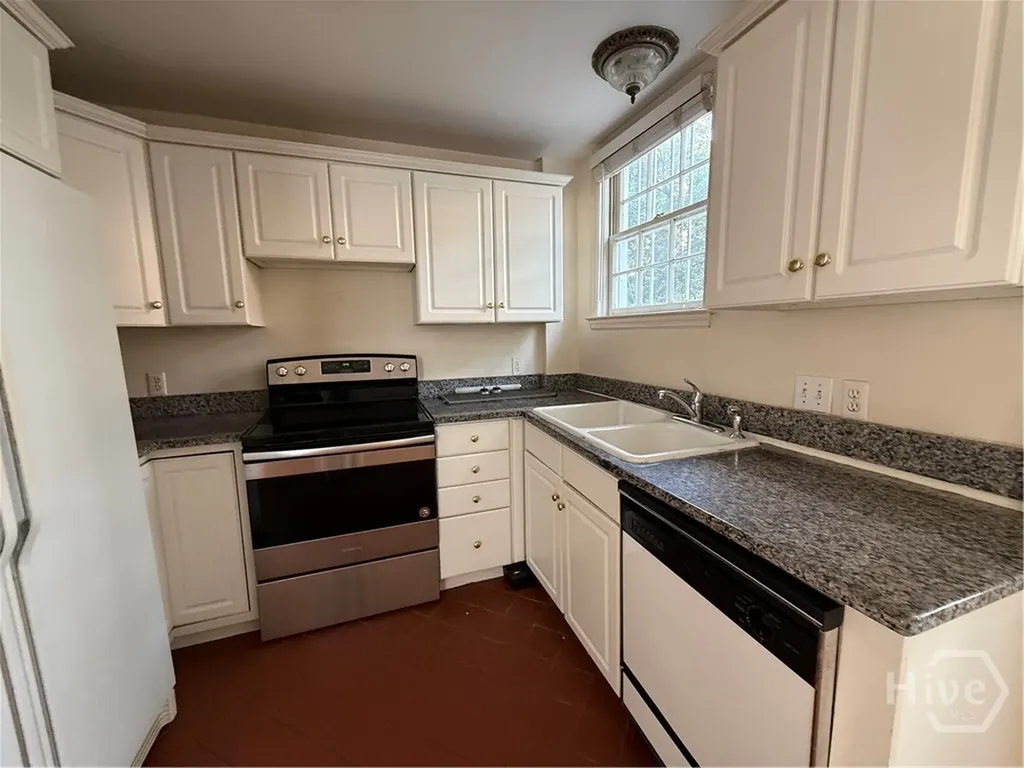 415 Price Street Savannah GA 31401