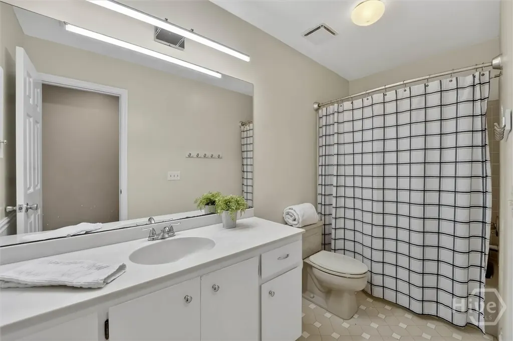 105 Mercer Road Savannah GA 31411