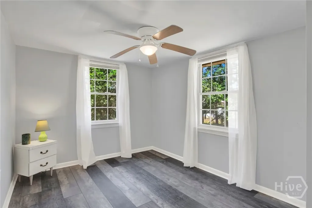 17 Russell Avenue Savannah GA 31408