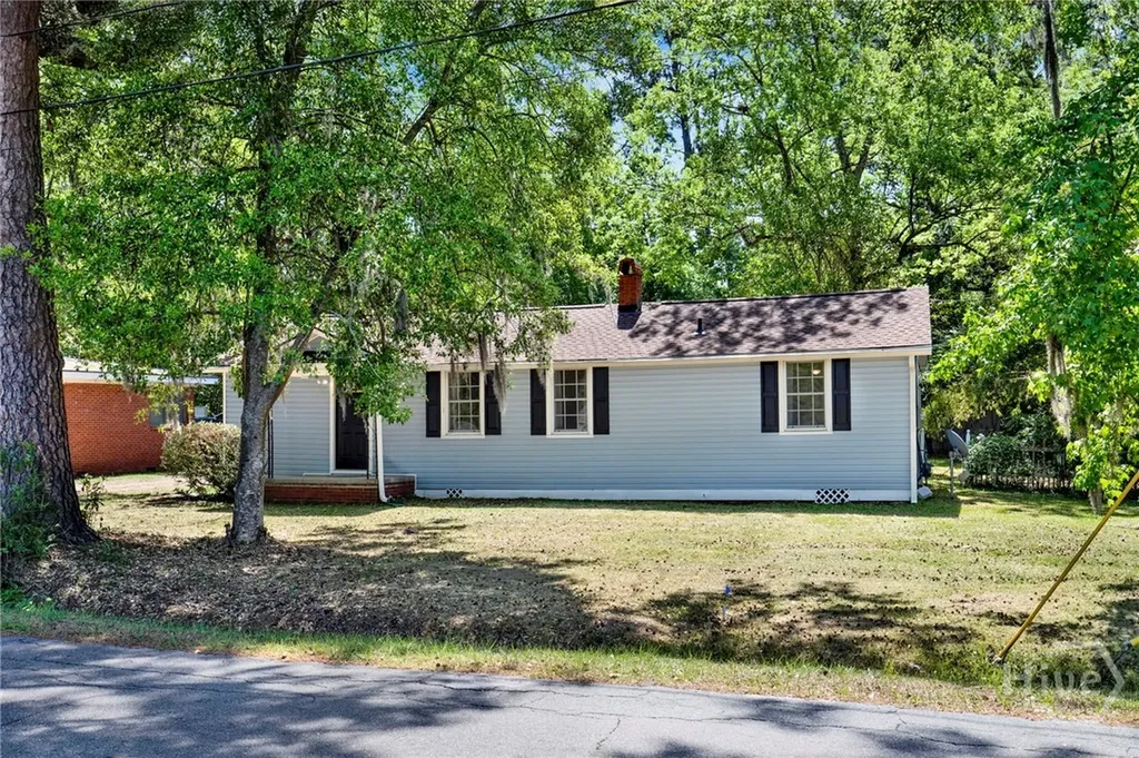 17 Russell Avenue Savannah GA 31408