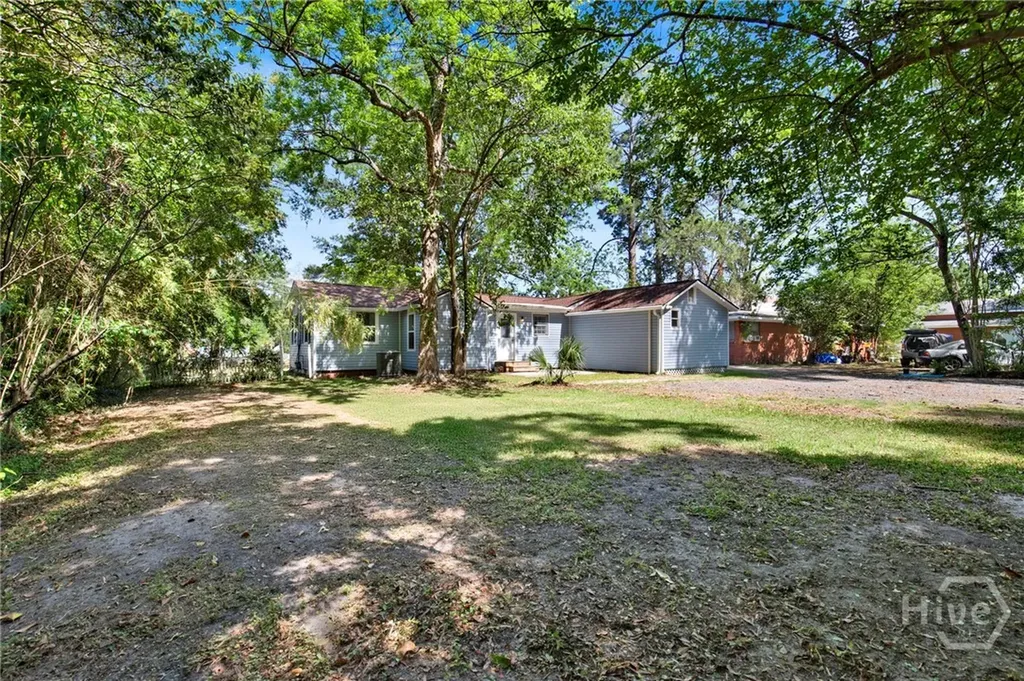 17 Russell Avenue Savannah GA 31408