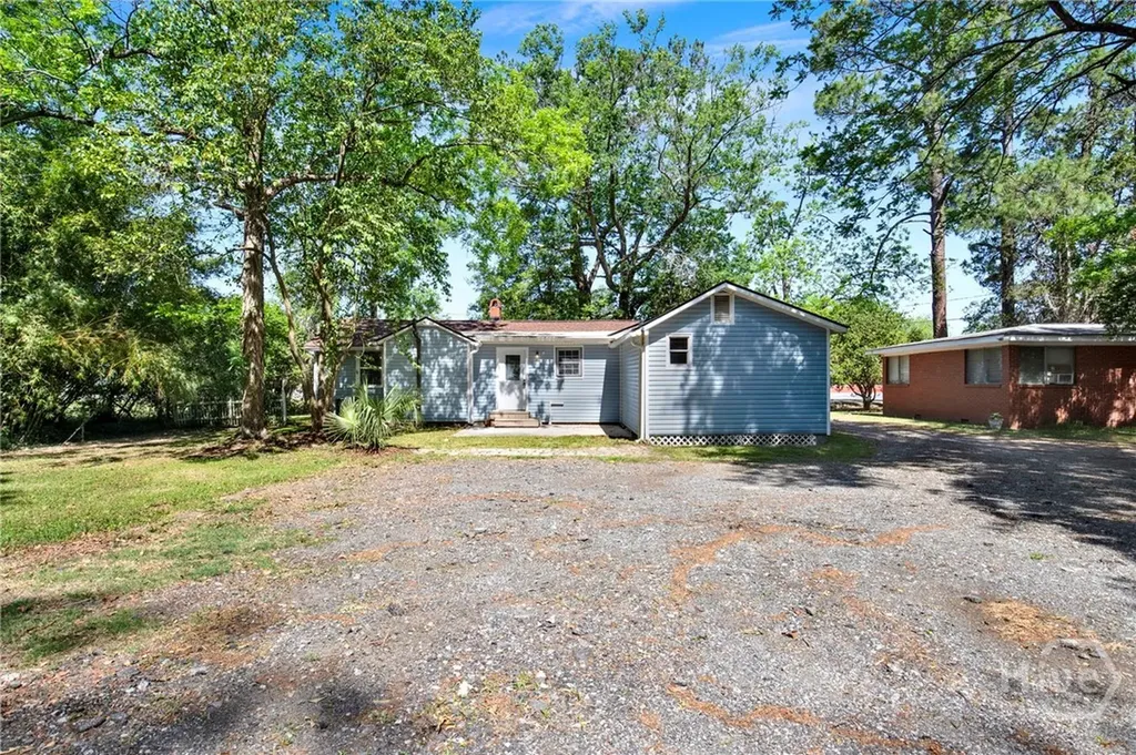 17 Russell Avenue Savannah GA 31408