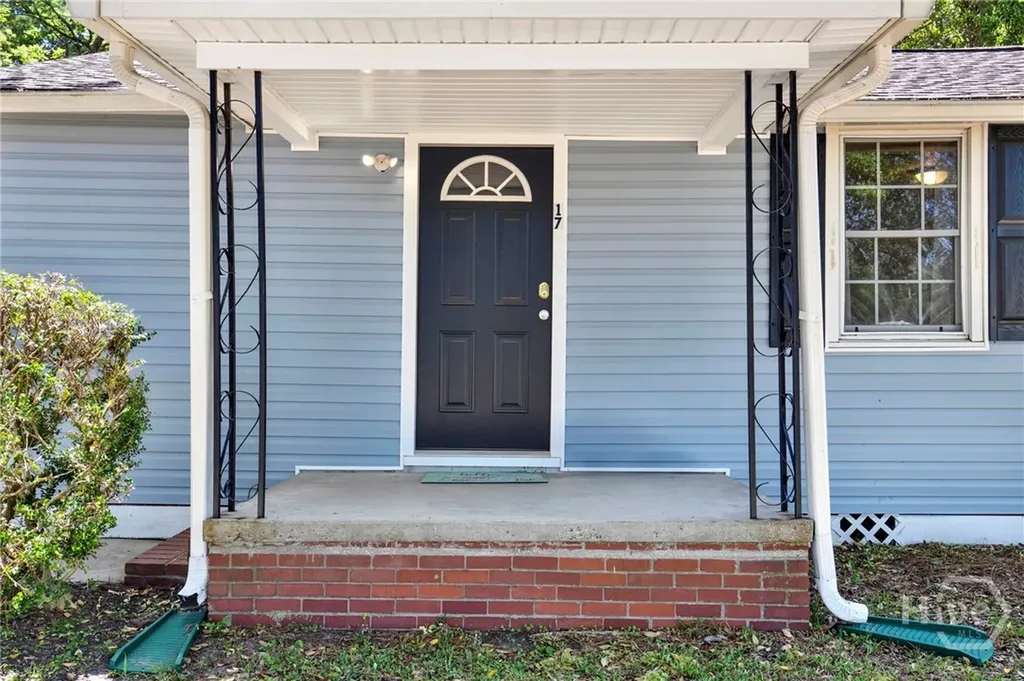 17 Russell Avenue Savannah GA 31408