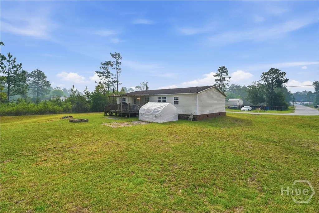 135 Tupelo Loop NE Ludowici GA 31316