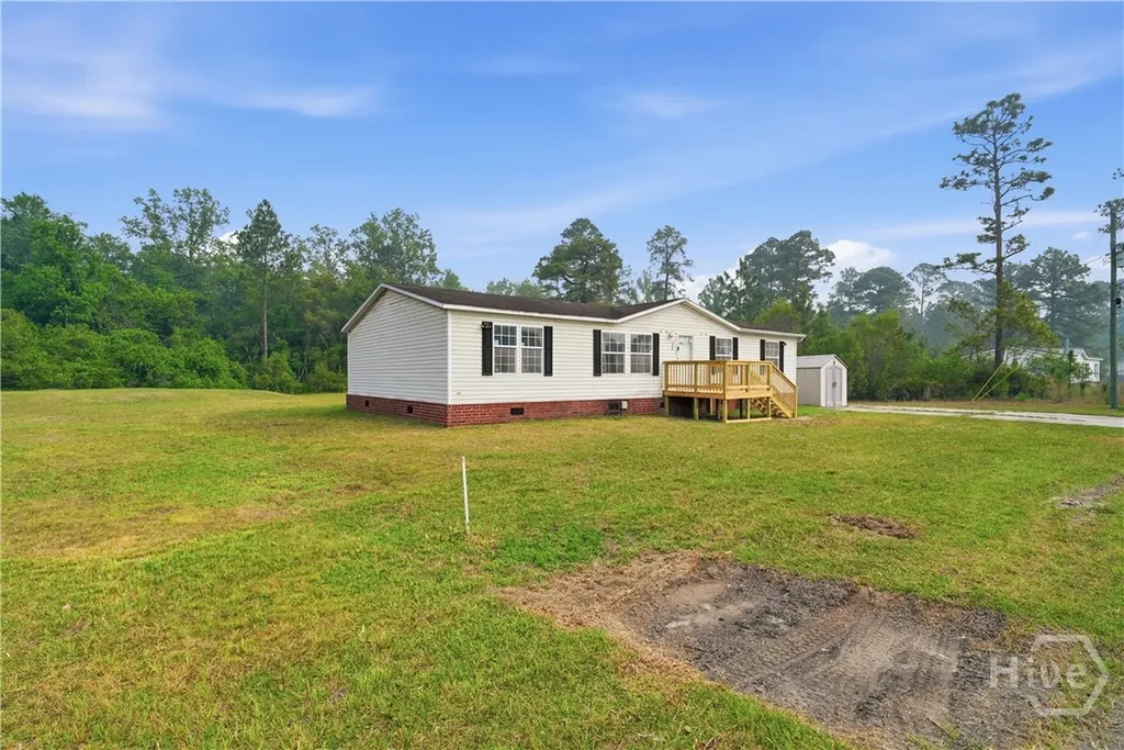 135 Tupelo Loop NE Ludowici GA 31316