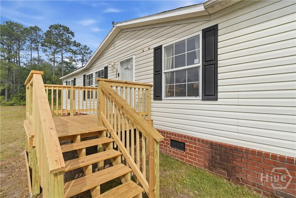 135 Tupelo Loop NE Ludowici GA 31316