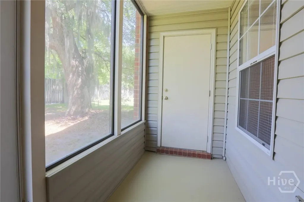 211 Edgewater Road Savannah GA 31406