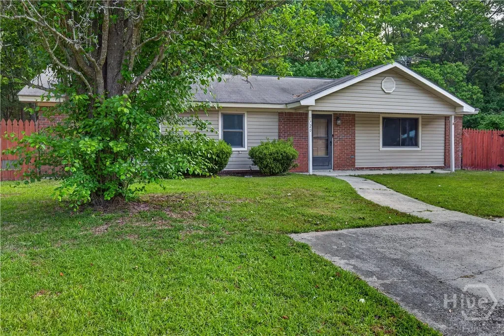 720 Thornwood Way Hinesville GA 31313