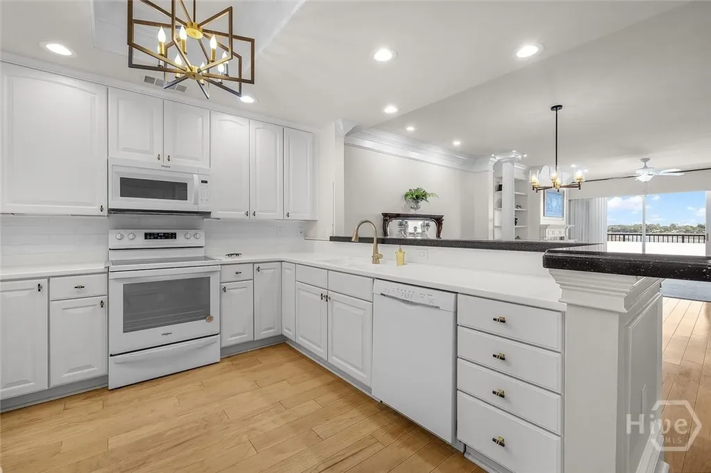 2902 River Drive Savannah GA 31404