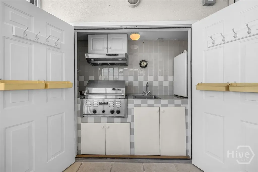 2902 River Drive Savannah GA 31404