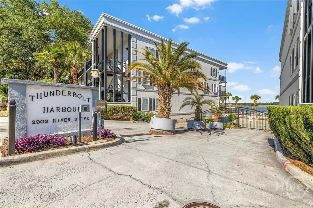2902 River Drive Savannah GA 31404