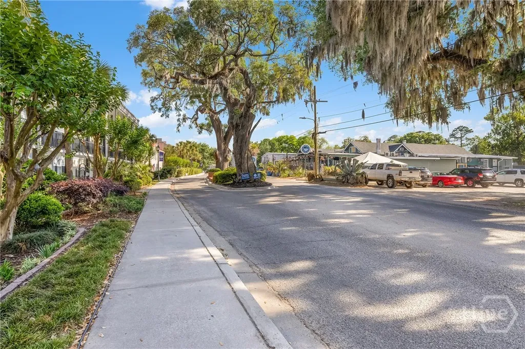 2902 River Drive Savannah GA 31404
