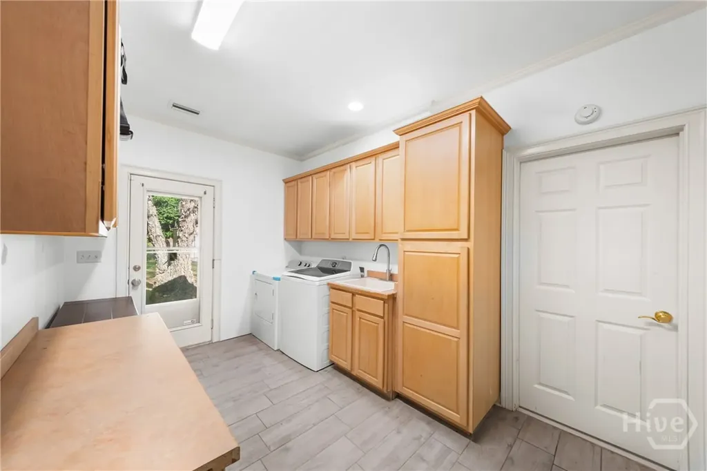 8609 Gohler Avenue Savannah GA 31406